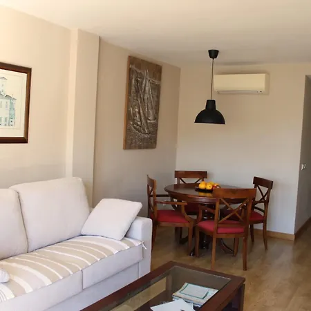 Atico Con Garaje Cerca De La Playa Apartment *
